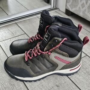 Wolverine Chisel 2 Waterproof Steel-Toe Work Hike Boots for Ladies 9.5 New